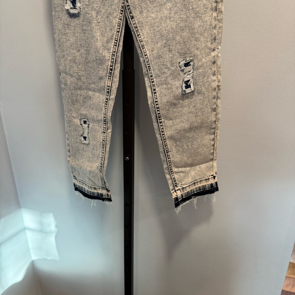 Justice Acid Wash Distressed Frayed Hem Denim Jeans, size 12 - Picture 3 of 4